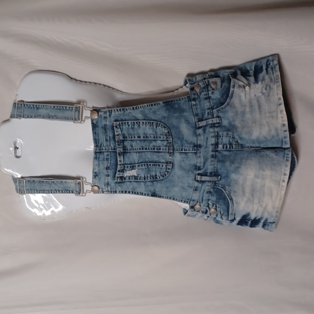 BLUE SPICE Distress Denim Shorts Overalls Button Closure Sides. Size 5
